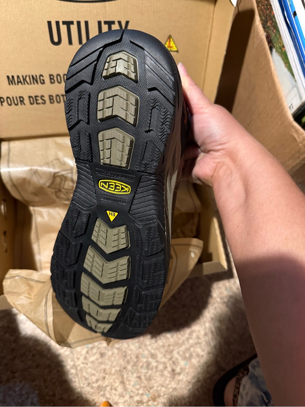 NIB KEEN UTILITY Steel toed shoes - Picture 2 of 8